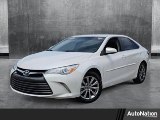 Used 2017 Toyota Camry XLE image 1