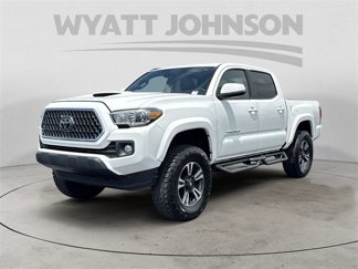 Used 2019 Toyota Tacoma TRD Sport image 1