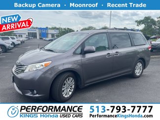 Used 2013 Toyota Sienna XLE image 1
