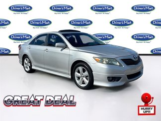 Used 2011 Toyota Camry SE image 1
