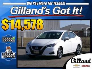 Used 2022 Nissan Versa SV image 1