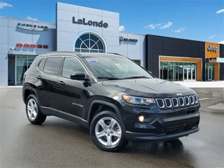 Used 2023 Jeep Compass Latitude w/ Convenience Group image 1
