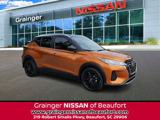 Used 2022 Nissan Kicks SV image 1