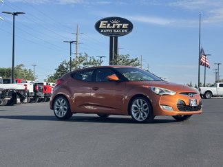 Used 2013 Hyundai Veloster w/ Style Pkg image 1