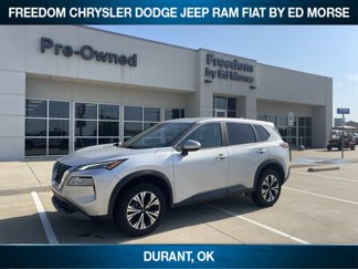 Used 2023 Nissan Rogue SV image 1