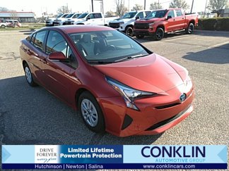 Used 2017 Toyota Prius Two image 1