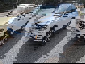 Used 2019 Volkswagen Tiguan SE w/ Panoramic Sunroof Package image 1