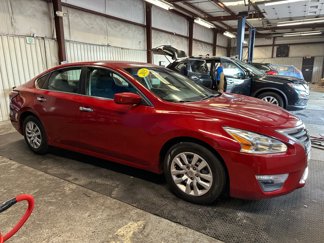 Used 2015 Nissan Altima 2.5 S image 1