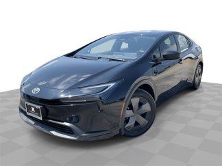 Used 2024 Toyota Prius LE image 1