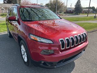 Used 2017 Jeep Cherokee Latitude w/ Cold Weather Group image 1