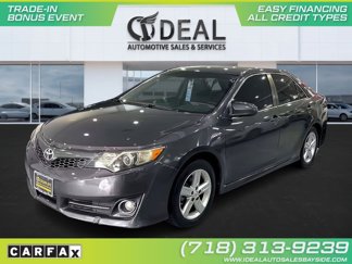 Used 2013 Toyota Camry SE image 1