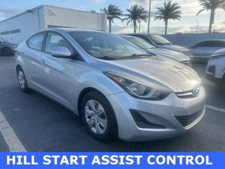 Used 2016 Hyundai Elantra SE image 1