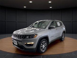 Certified 2019 Jeep Compass Latitude w/ Cold Weather Group image 1