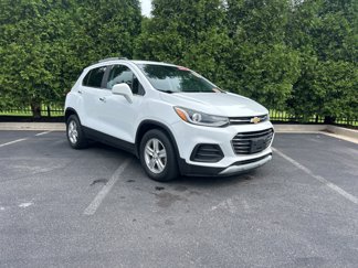 Used 2018 Chevrolet Trax LT w/ LT Convenience Package image 1
