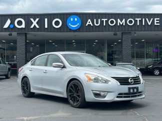 Used 2013 Nissan Altima 2.5 S image 1