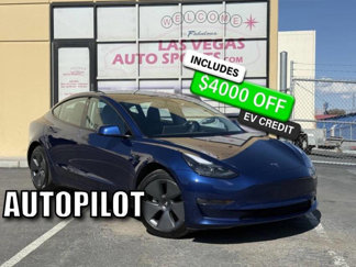 Used 2022 Tesla Model 3 Standard Range image 1