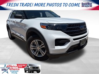 Used 2020 Ford Explorer XLT image 1