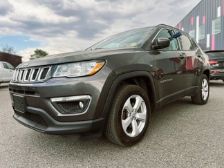 Used 2017 Jeep Compass Latitude w/ Popular Equipment Group image 1