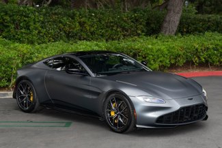 Used 2022 Aston Martin V8 Vantage Coupe image 1