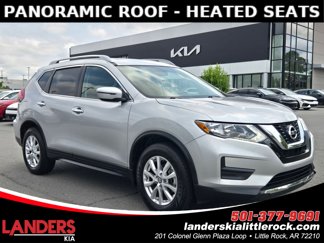Used 2017 Nissan Rogue SV image 1