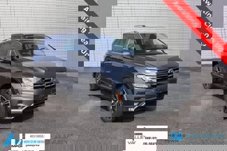 Used 2018 Volkswagen Tiguan SEL w/ 3rd Row Seat Package image 1