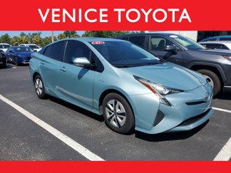Used 2017 Toyota Prius Four image 1