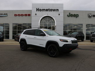 Used 2021 Jeep Cherokee Trailhawk image 1