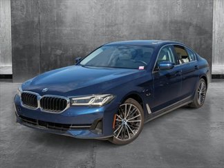 Used 2022 BMW 530e xDrive w/ Premium Package image 1