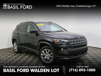 Used 2022 Jeep Compass Latitude image 1