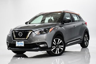 Used 2019 Nissan Kicks SR image 1