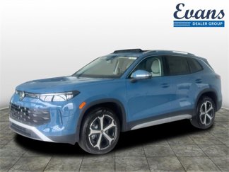 New 2025 Volkswagen Tiguan SE image 1