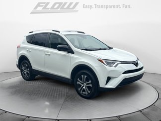 Used 2017 Toyota RAV4 LE image 1