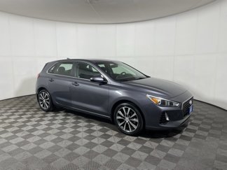 Used 2018 Hyundai Elantra GT image 1
