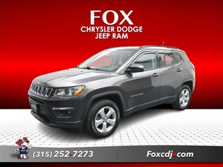 Used 2019 Jeep Compass Latitude w/ Cold Weather Group image 1
