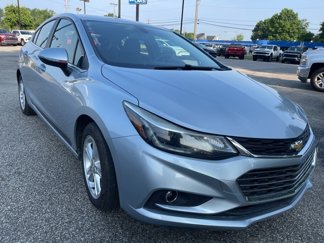 Used 2017 Chevrolet Cruze LT image 1