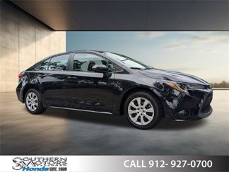 Used 2022 Toyota Corolla LE image 1