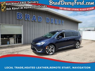 Used 2018 Chrysler Pacifica Touring-L w/ Tire & Wheel Group image 1