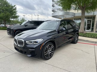Used 2022 BMW X5 xDrive40i w/ M Sport Package image 1