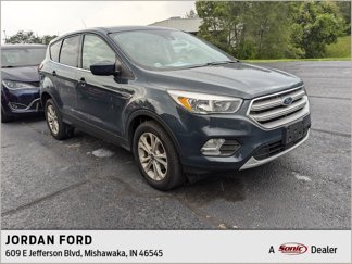 Used 2019 Ford Escape SE image 1