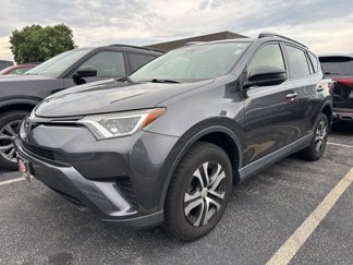 Used 2017 Toyota RAV4 LE image 1