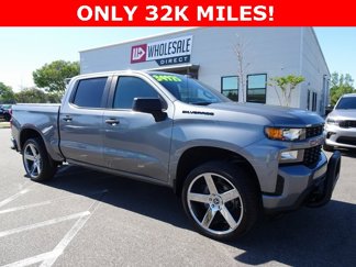 Used 2021 Chevrolet Silverado 1500 Custom w/ LPO, Dark Essentials Package image 1