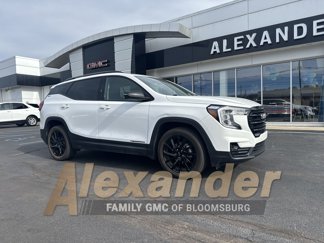 Used 2024 GMC Terrain SLT w/ Elevation Edition image 1