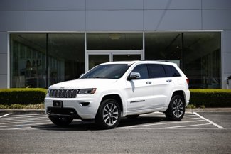 Used 2017 Jeep Grand Cherokee Overland image 1