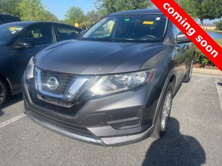 Used 2017 Nissan Rogue S image 1