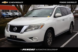 Used 2014 Nissan Pathfinder SV image 1