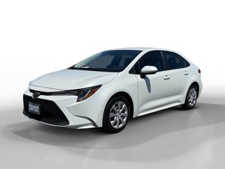 Used 2020 Toyota Corolla LE image 1