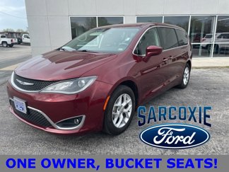 Used 2018 Chrysler Pacifica Touring Plus w/ Tire & Wheel Group image 1