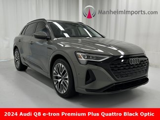 Used 2024 Audi Q8 e-tron Premium Plus image 1