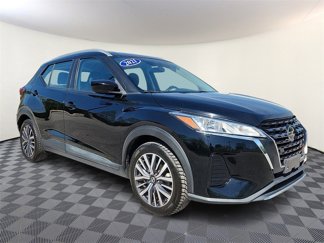 Used 2021 Nissan Kicks SV image 1