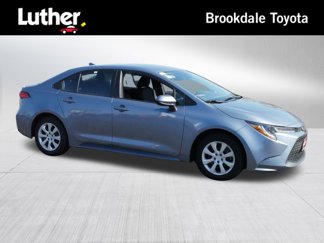 Certified 2022 Toyota Corolla LE image 1